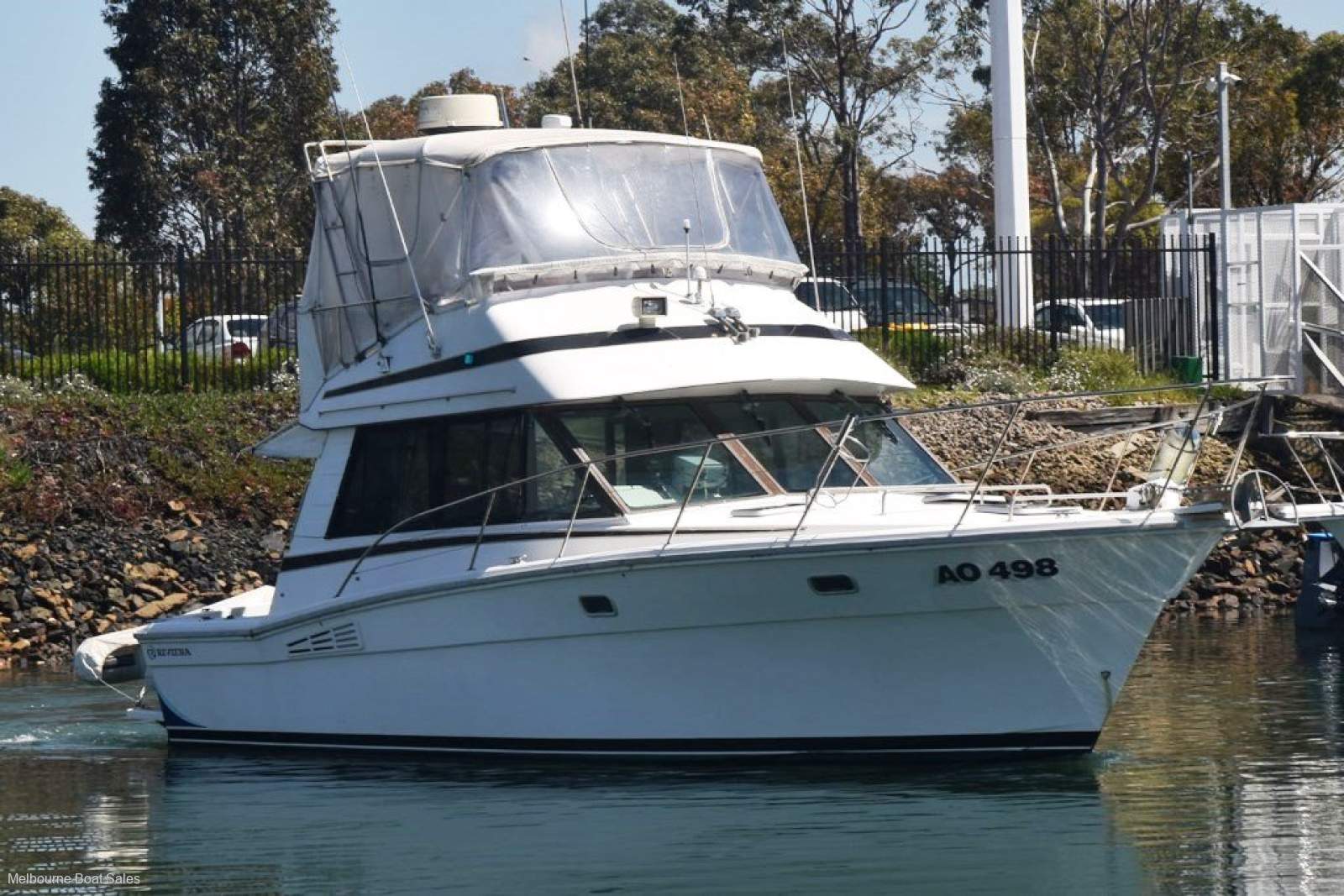 Riviera 35 Flybridge - LAST SURVEY MARCH 2024