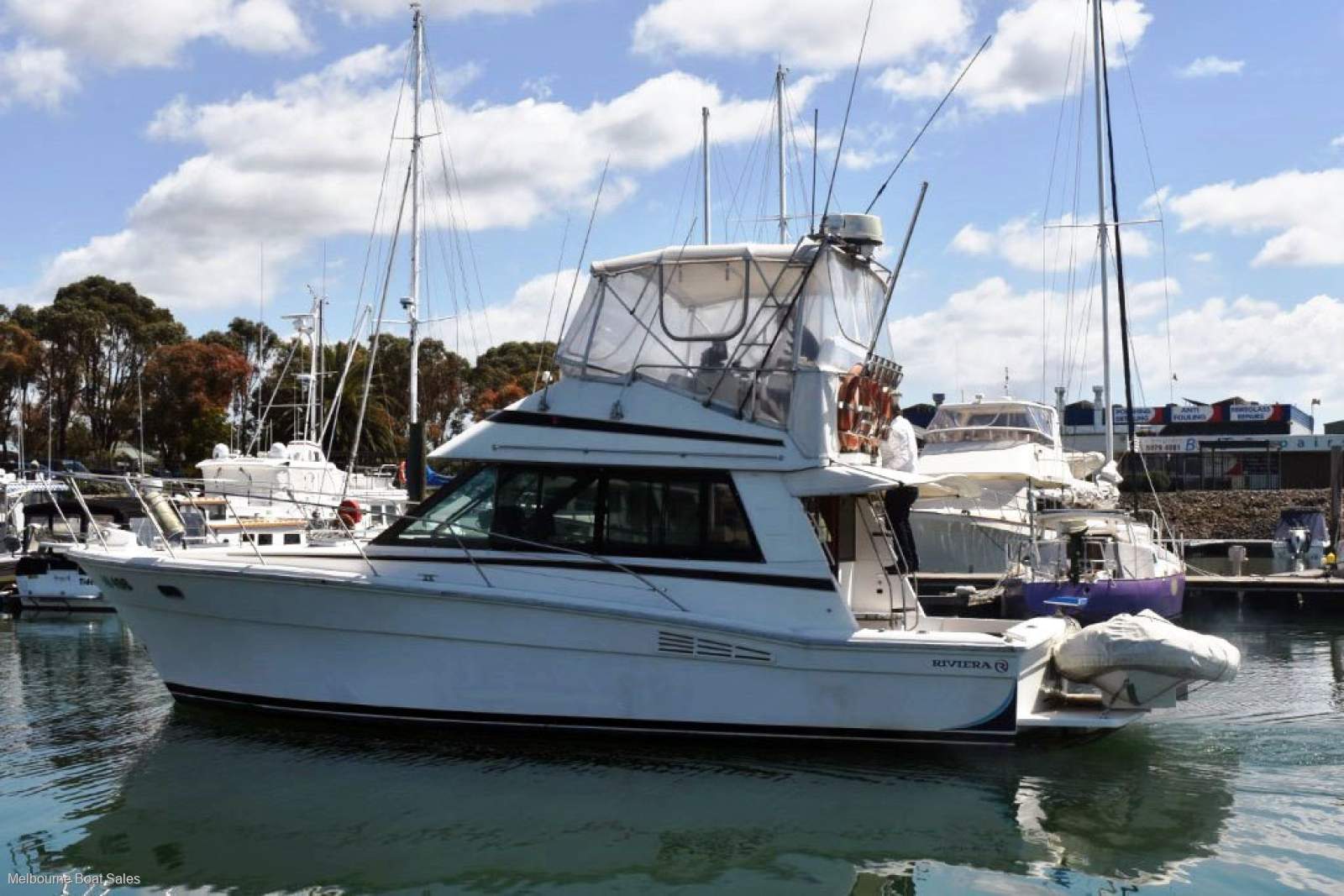 Riviera 35 Flybridge - LAST SURVEY MARCH 2024