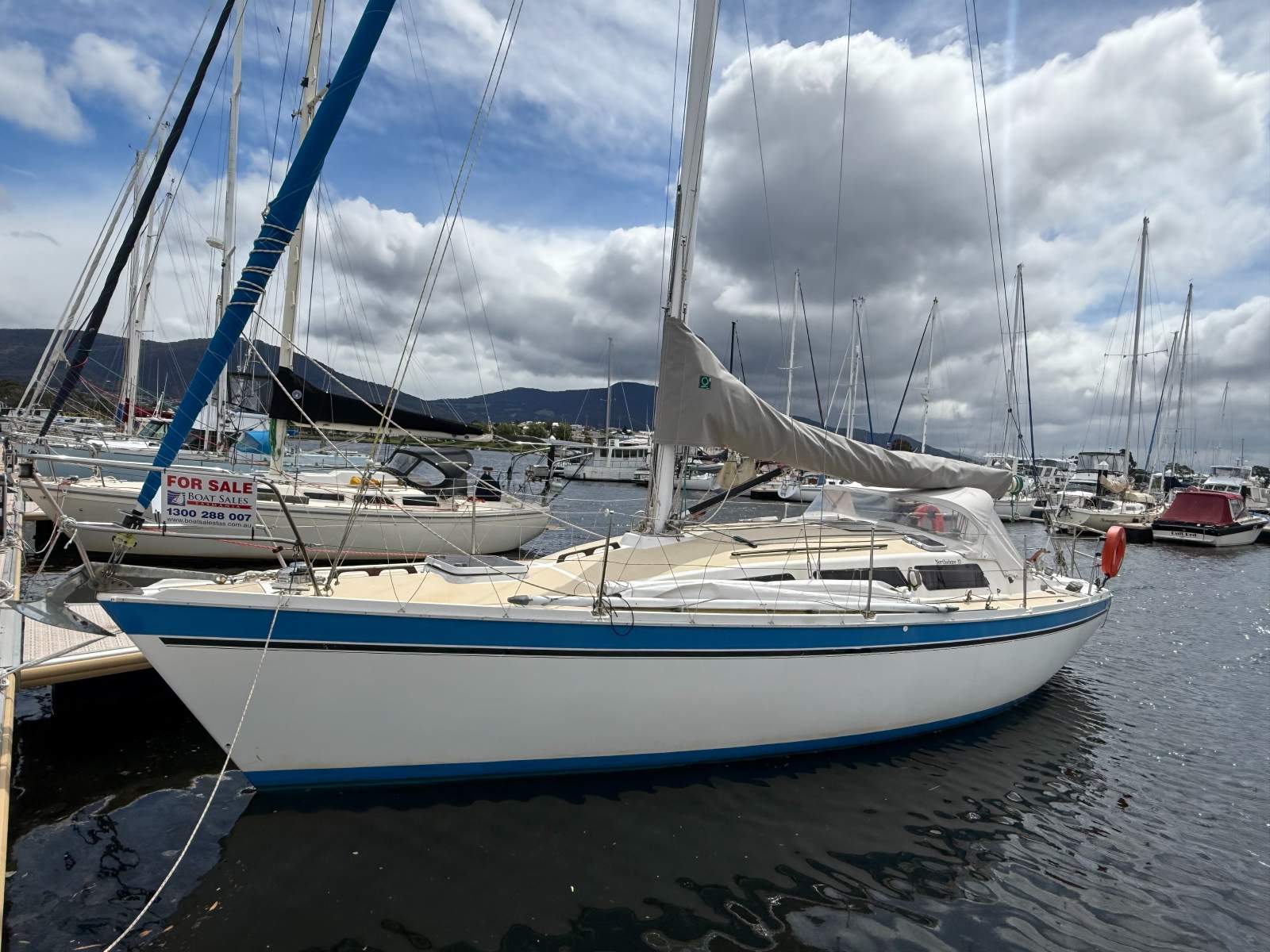 Northshore 33 "Small Change"