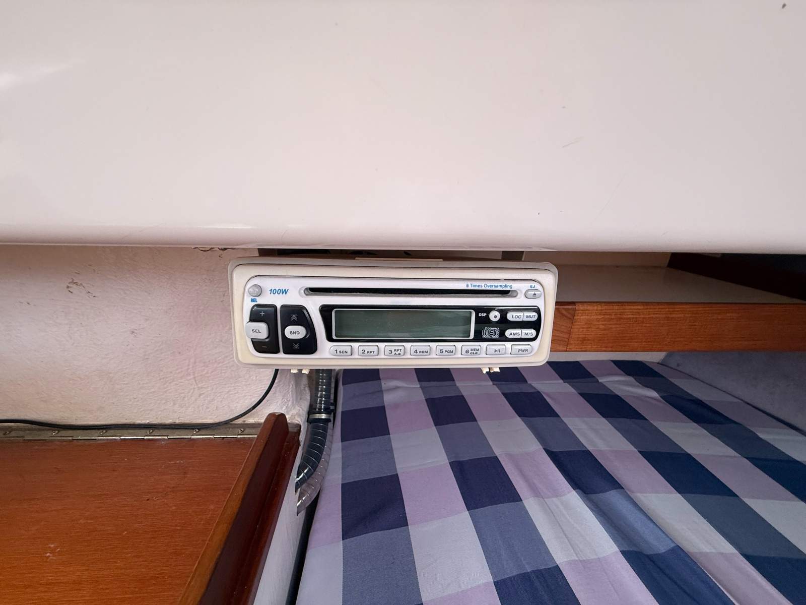 Northshore 33 Small Change