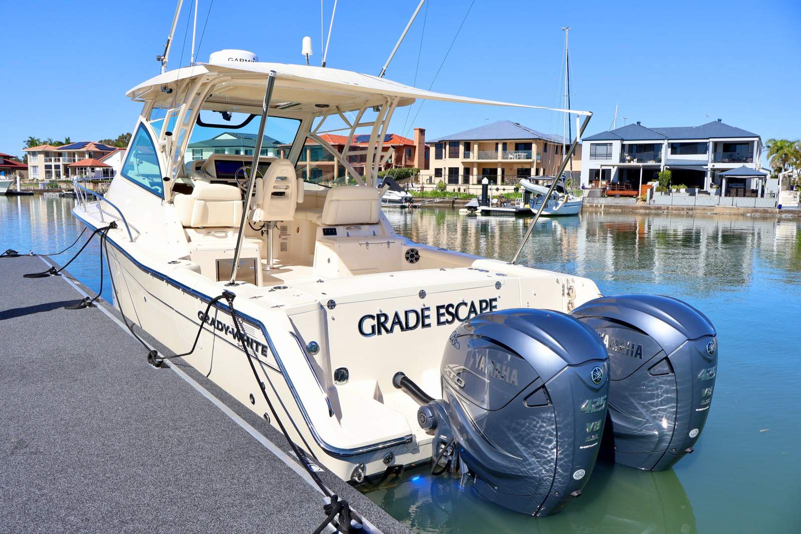 Grady-White Express 330