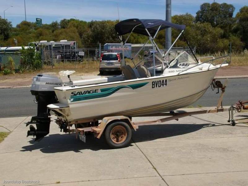 Savage 450 Safari 2002 model runabout