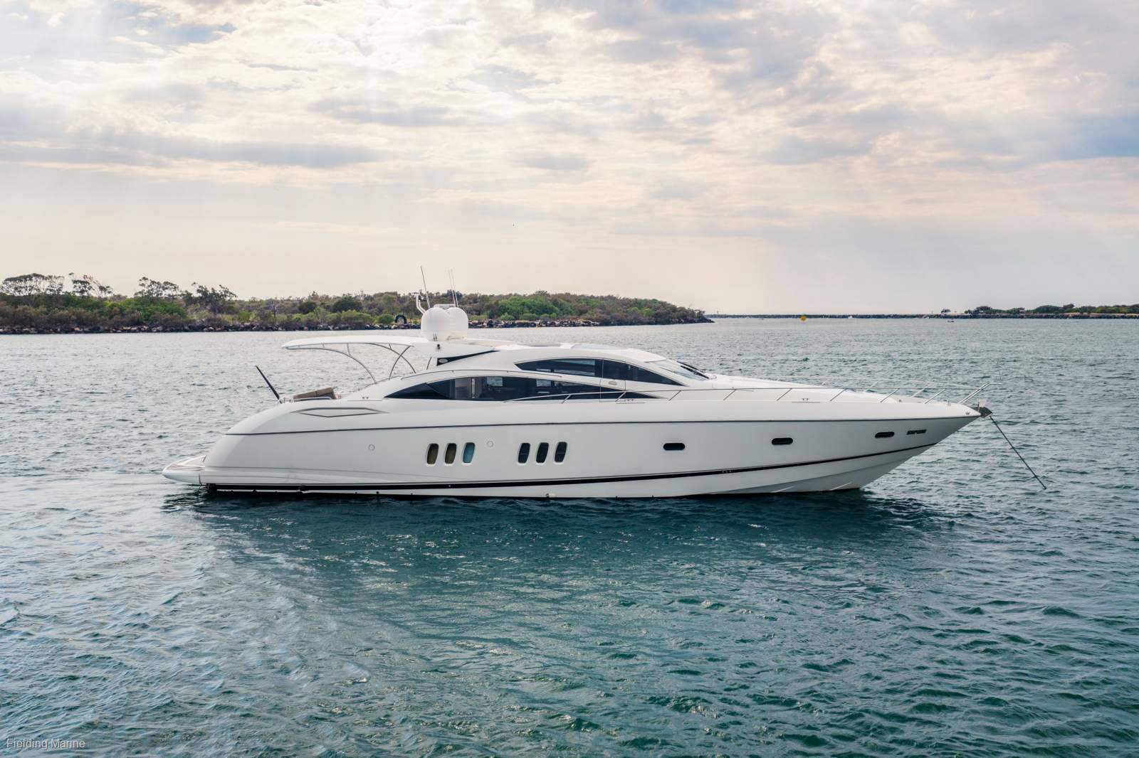 Sunseeker Predator 82