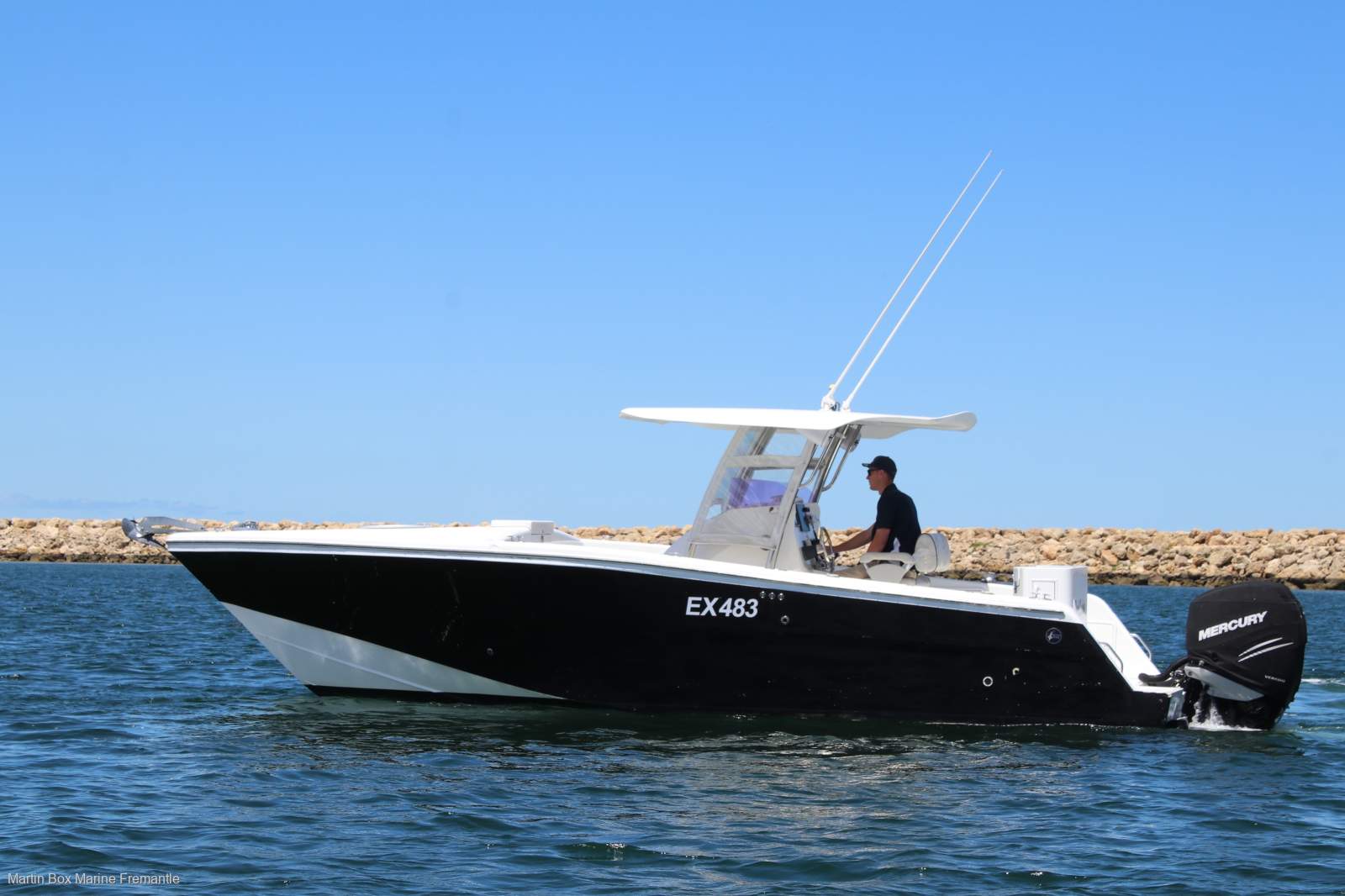Deepwater 28 Center Console "Pier 21 Pen Available"