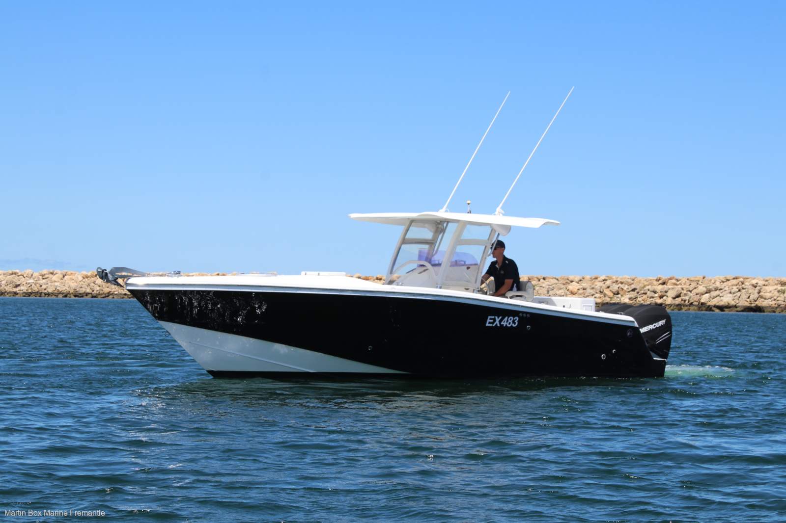 Deepwater 28 Center Console "Pier 21 Pen Available"