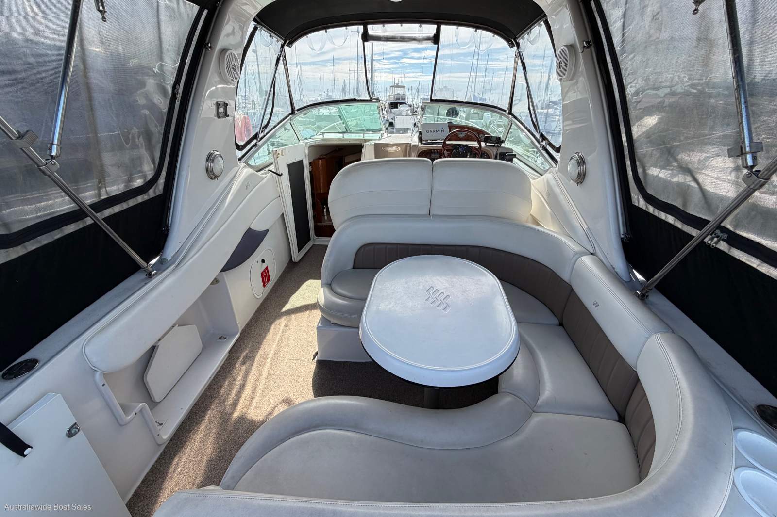 Four Winns Vista 268