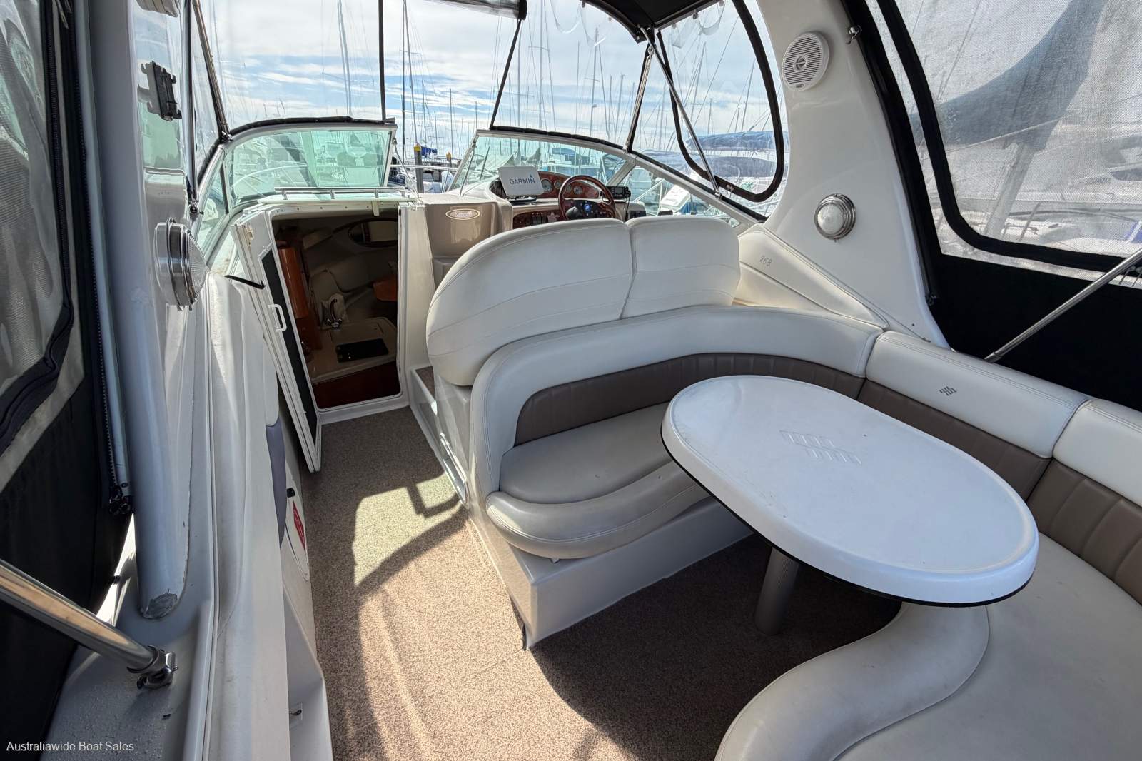 Four Winns Vista 268