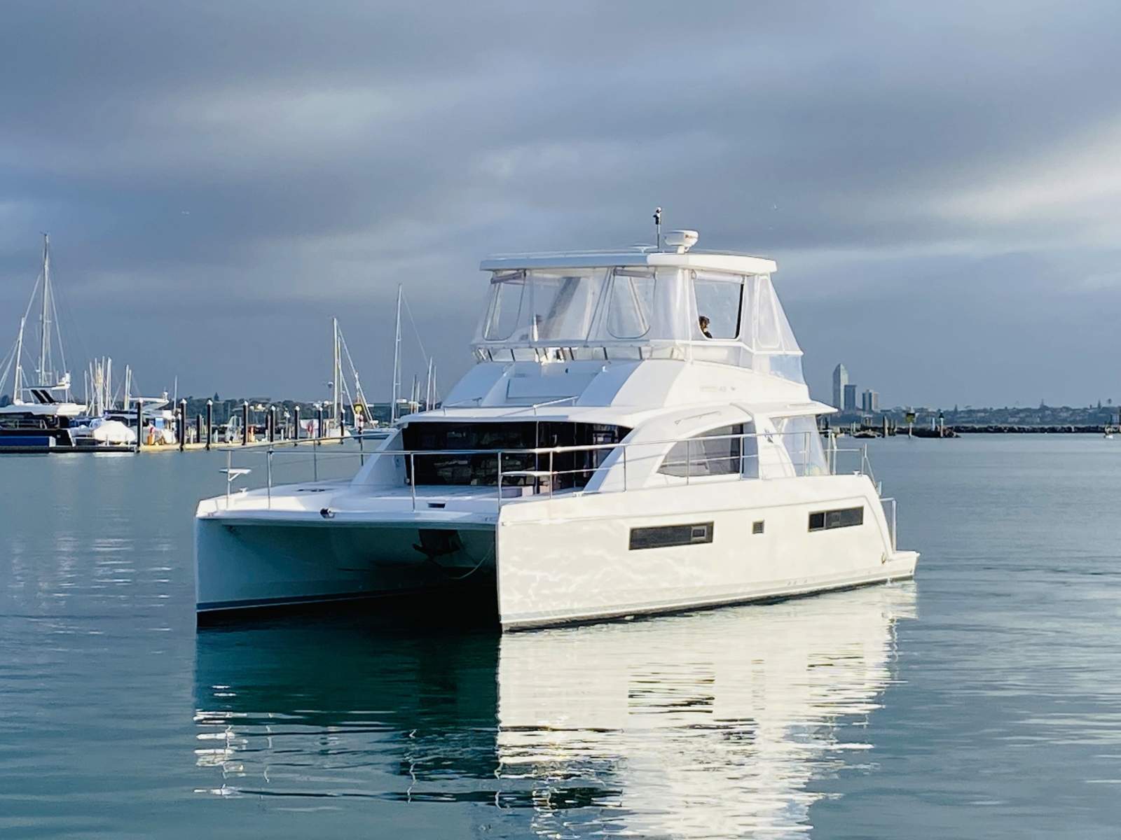 Leopard Catamarans 43 PC