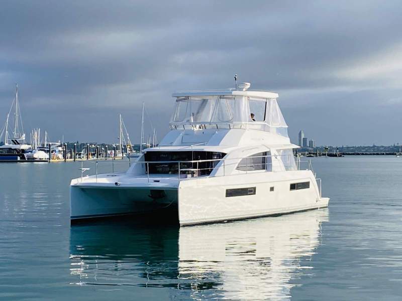 Leopard Catamarans 43 PC