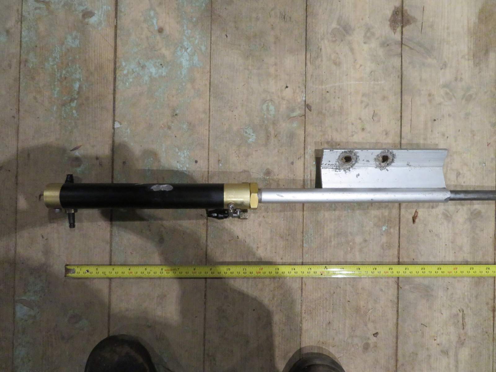 HYNAUTIC hydrolic sering ram