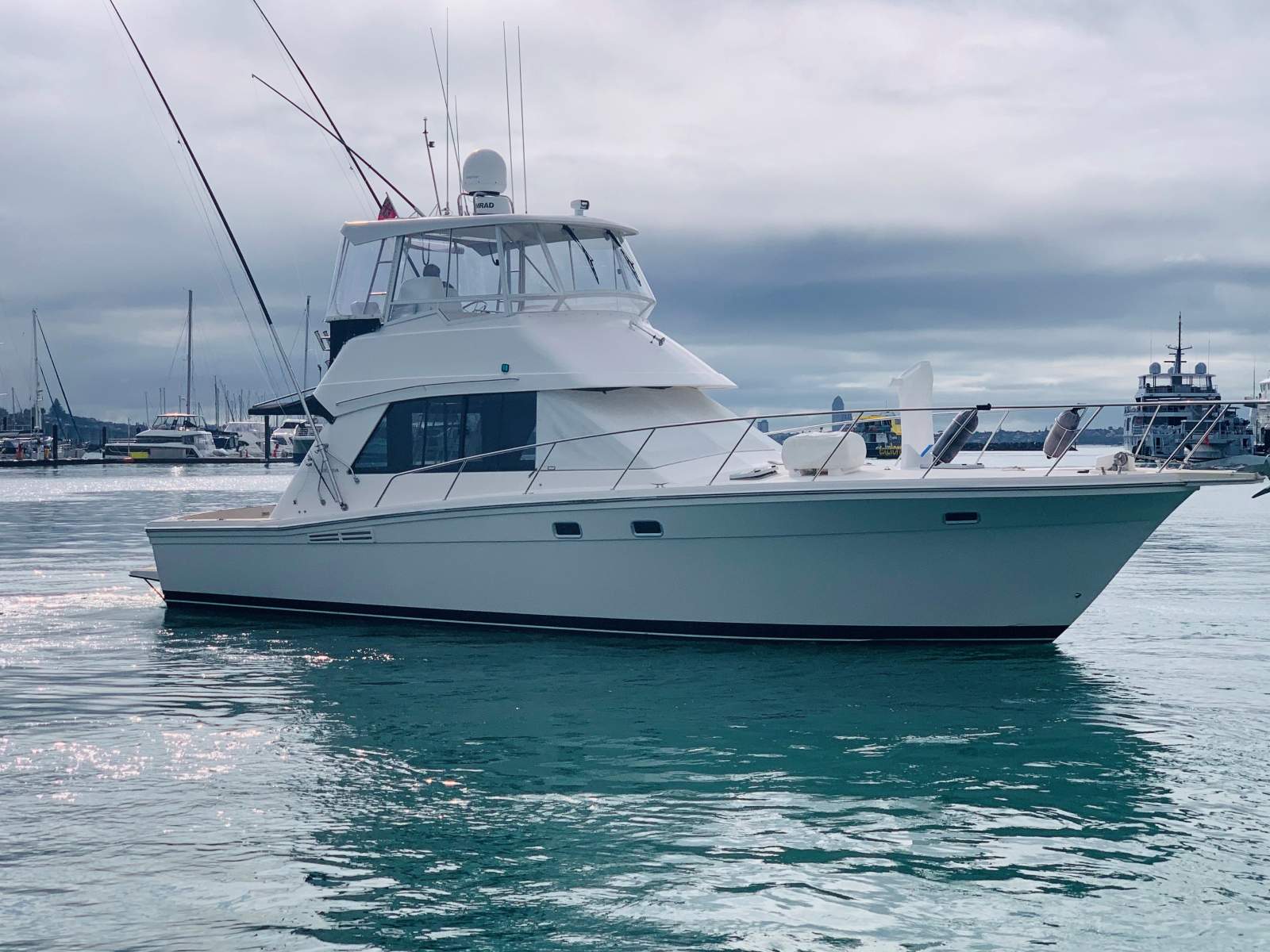 Riviera 42 Flybridge