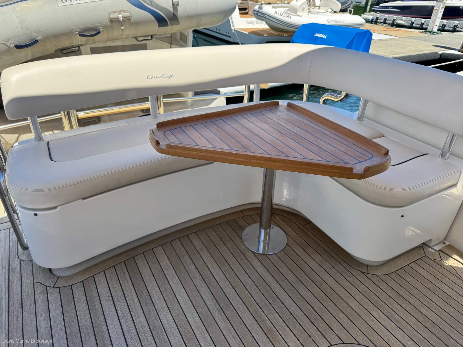 Chris Craft Roamer 40 | Rare timeless quality and style