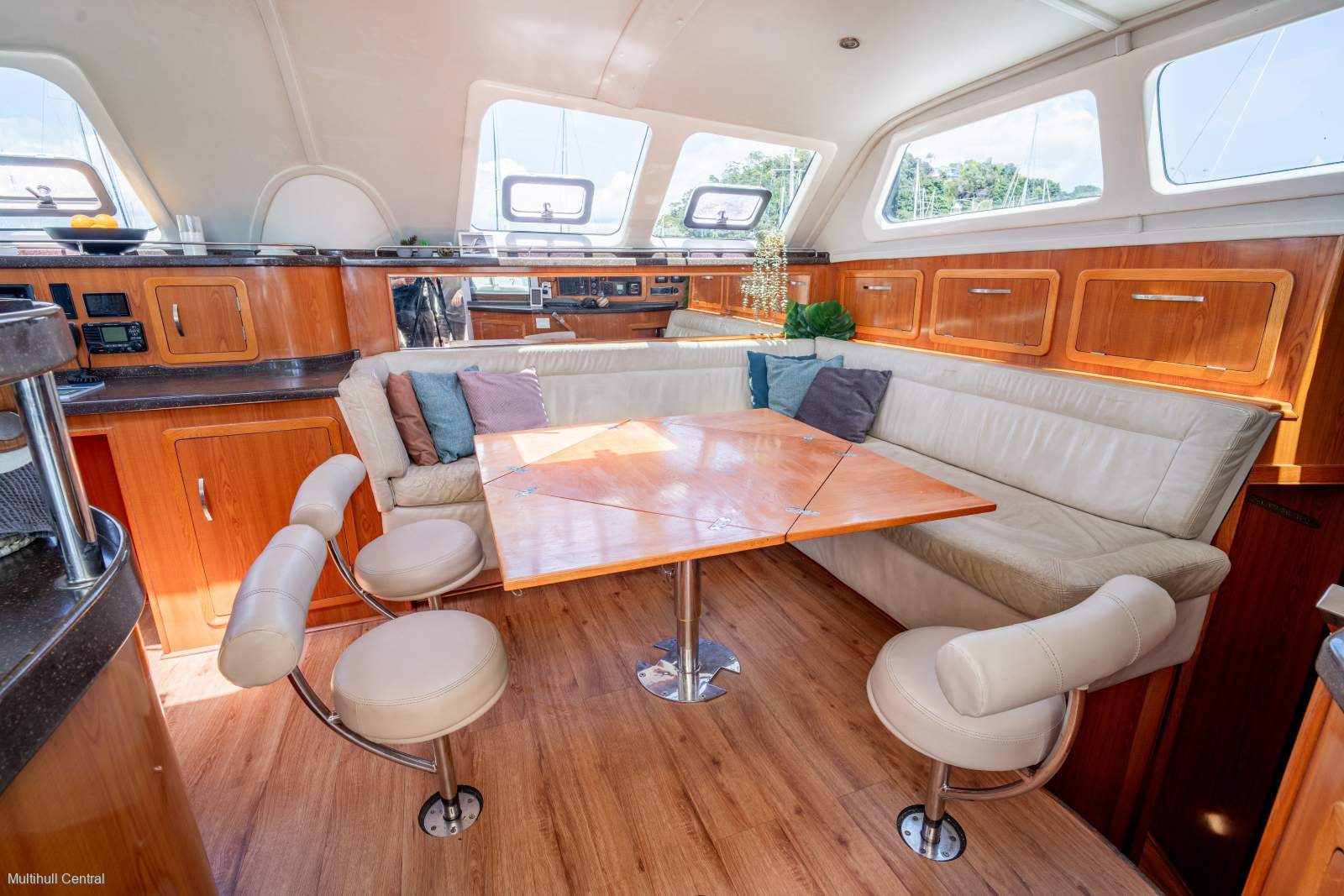 Royal Cape Majestic 530 'TEMPUS'