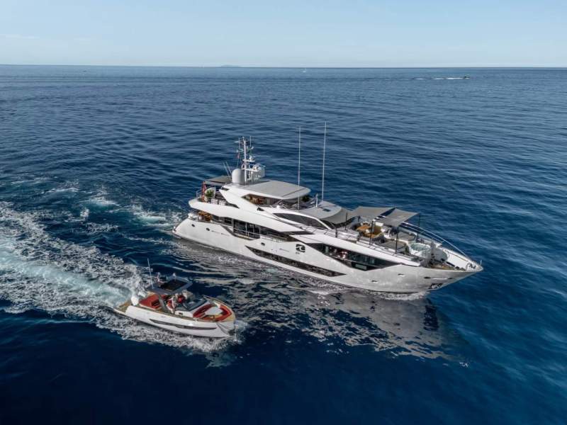 Sunseeker 116 Super Yacht
