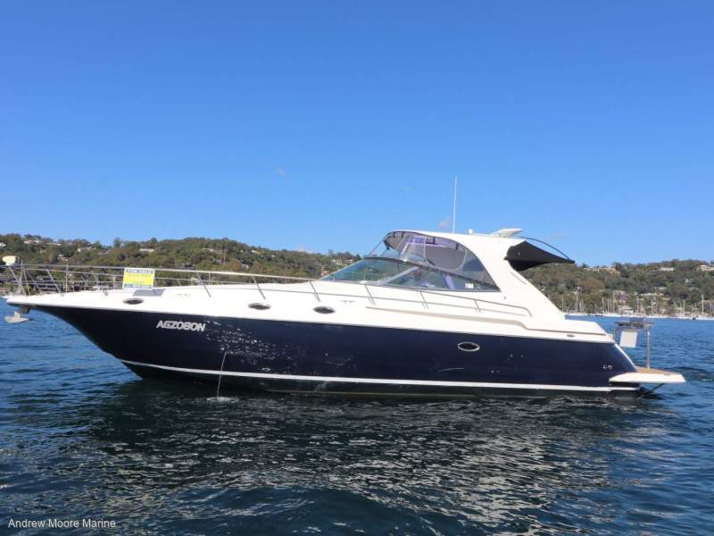 Cruisers Yachts 4270 Express