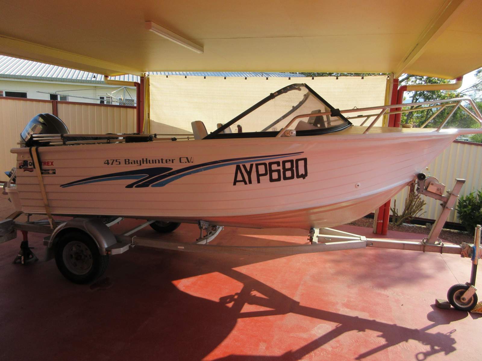 Quintrex 475 Bay Hunter Millenium Hull