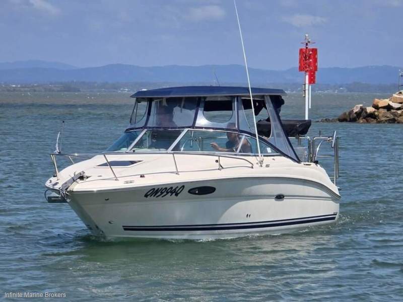 Sea Ray 215 Weekender