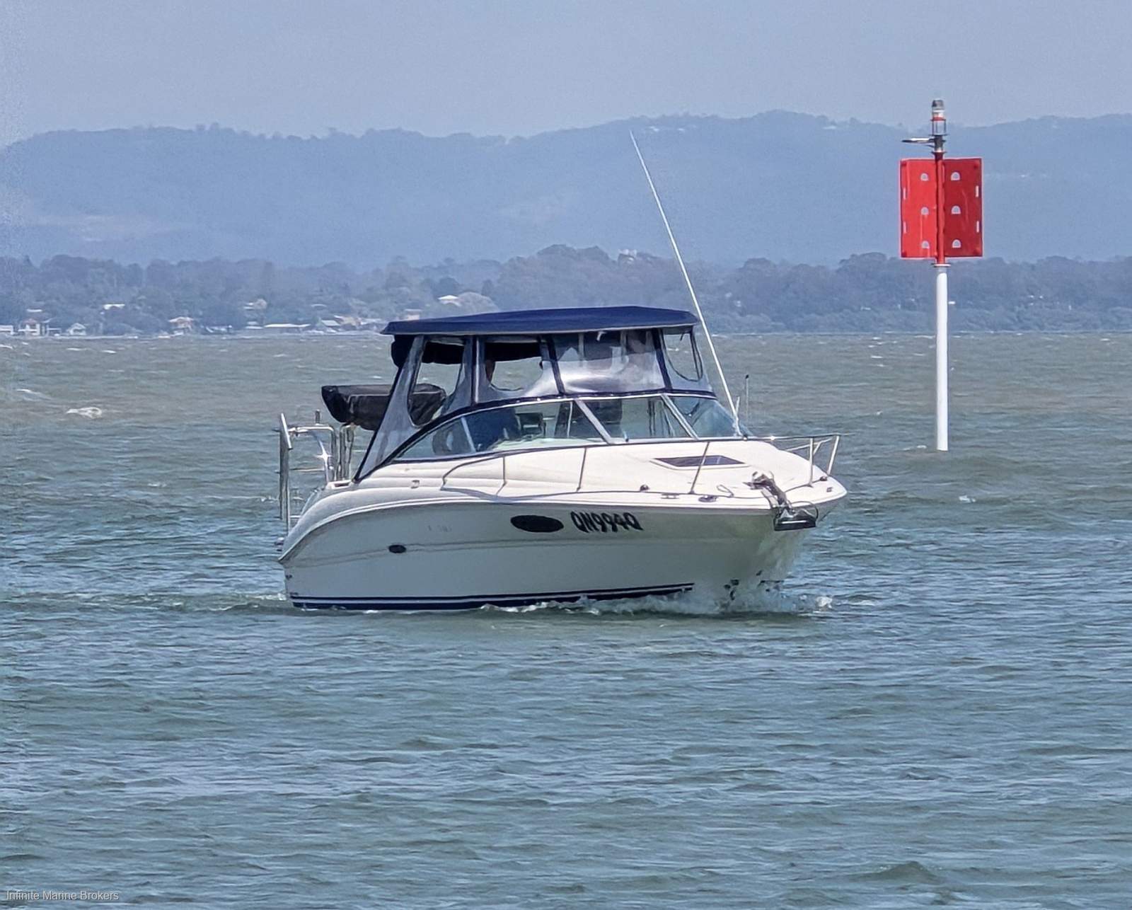 Sea Ray 215 Weekender