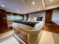 Riviera 5400 Sport Yacht Platinum Edition