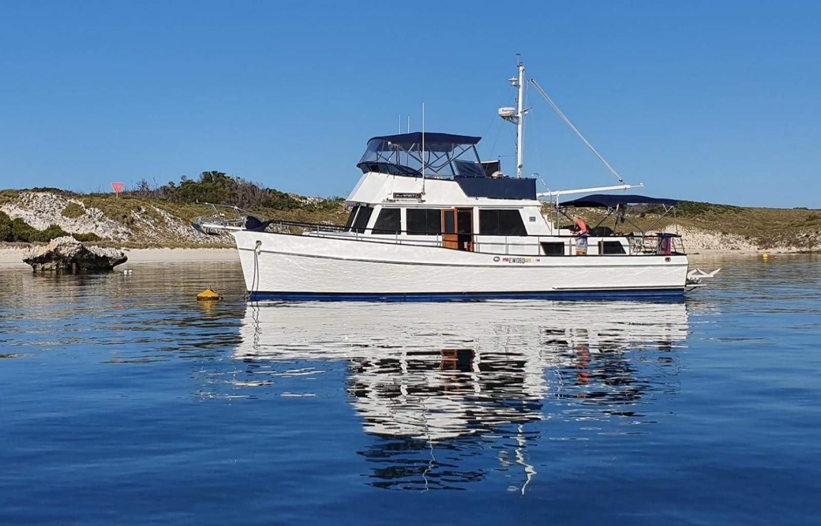 Grand Banks 42 Classic Flybridge Luxury Cruiser