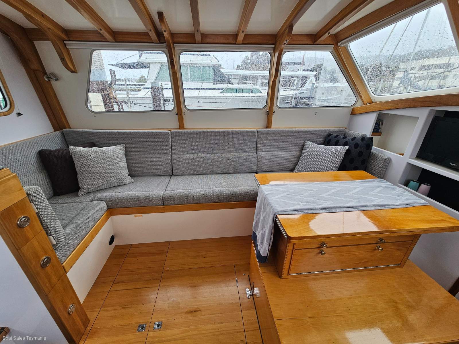 Kaufman 36 Motor Sailer Drift