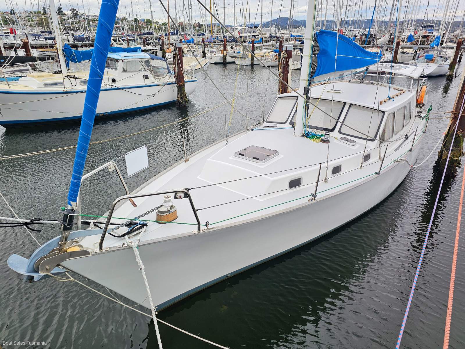 Kaufman 36 Motor Sailer Drift