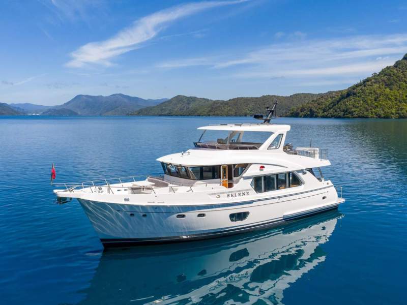 Selene 60 Classic Explorer - Built for Adventure, Designed for Comfort!