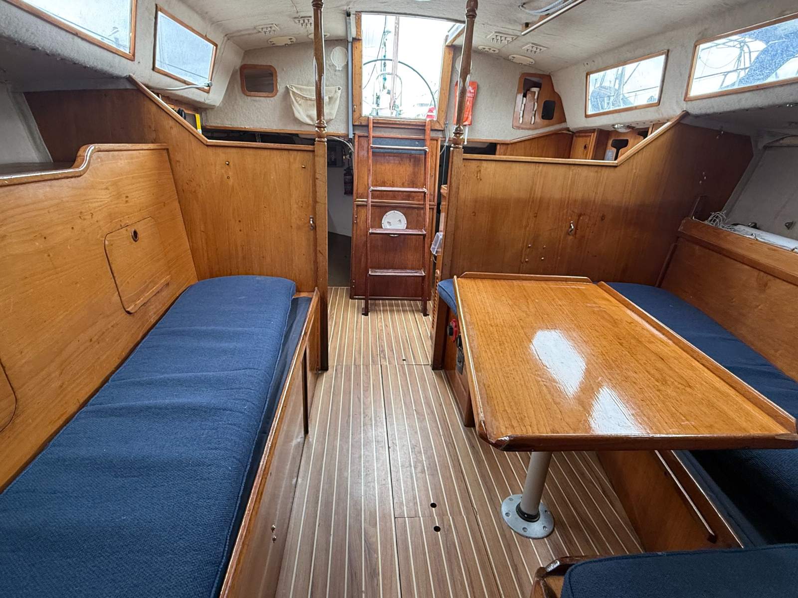 Farr 1104 RUMBEAT – Competitive Racing Yacht