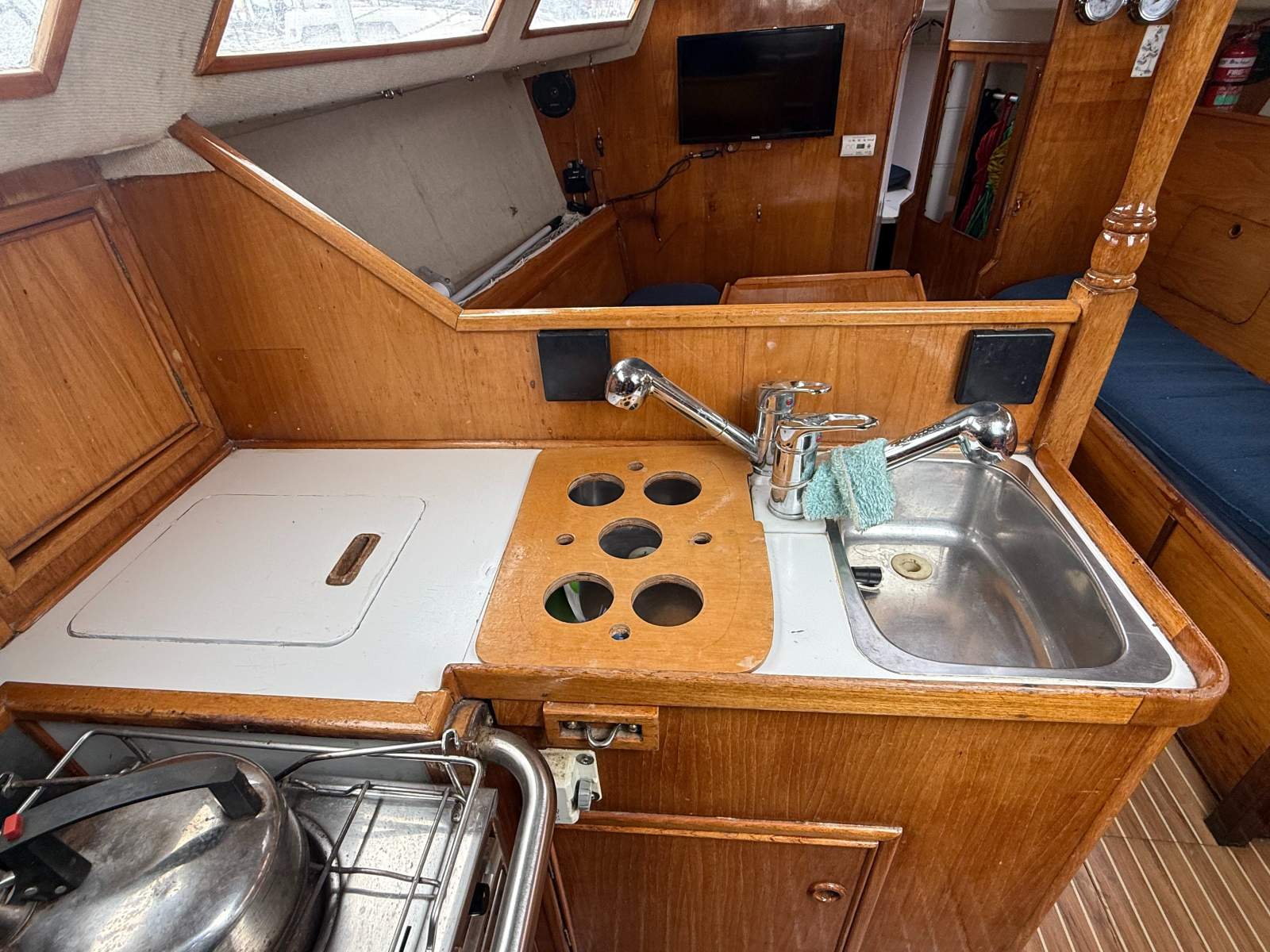 Farr 1104 RUMBEAT – Competitive Racing Yacht