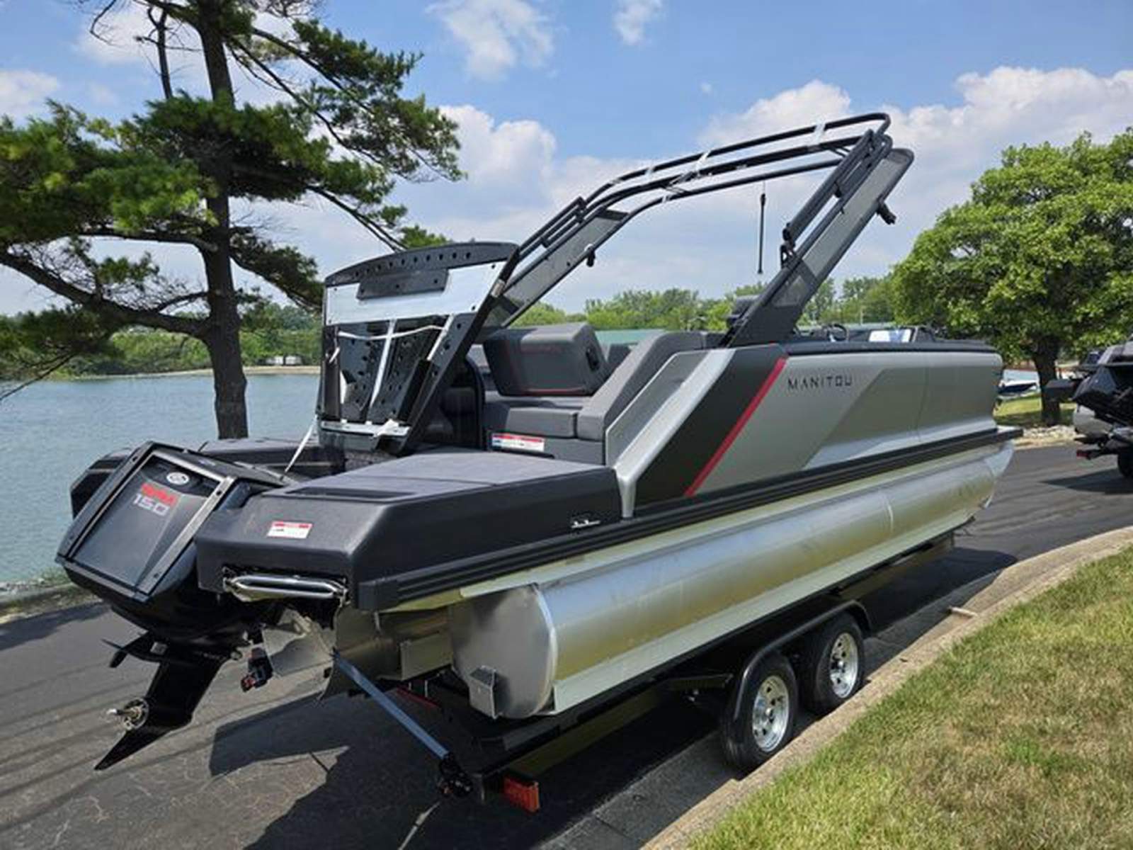 New Manitou EXPLORE 22 BENCH STEALTH