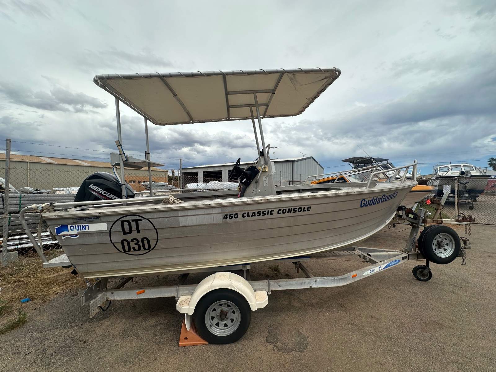 Quintrex 460 Classic Centre Console