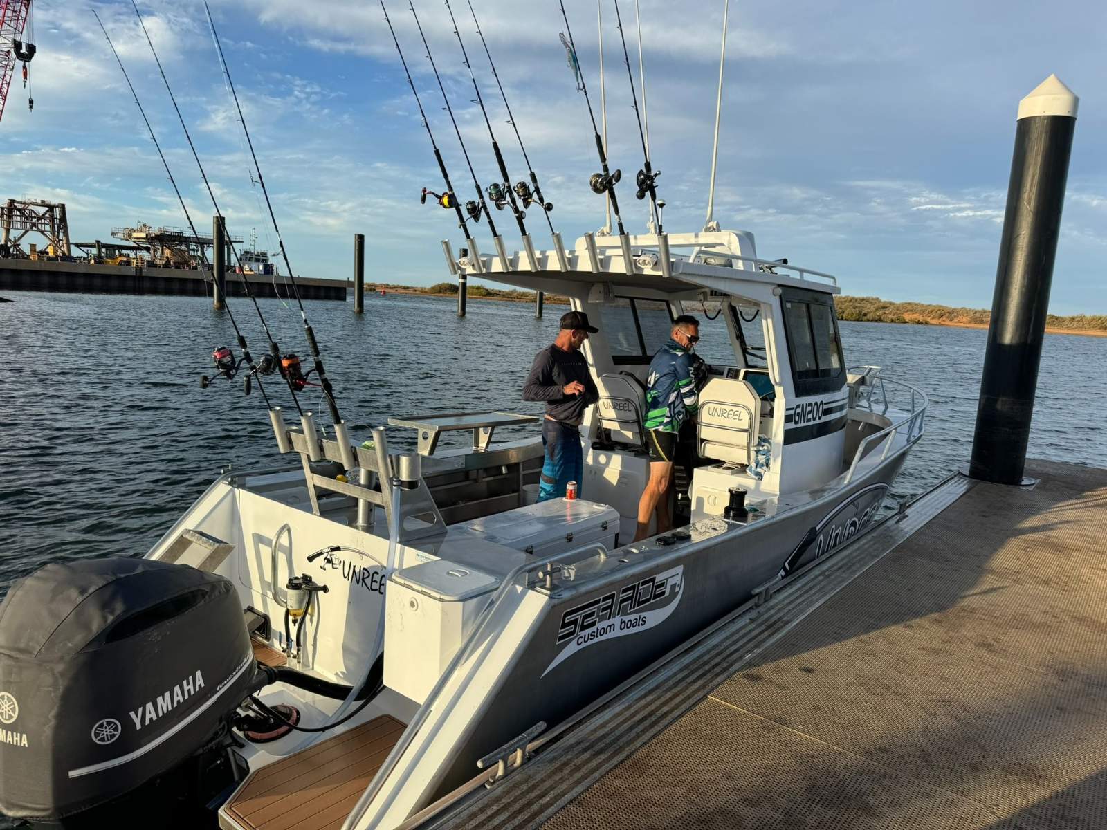 Sea Rider 720 HARD TOP WALK AROUND