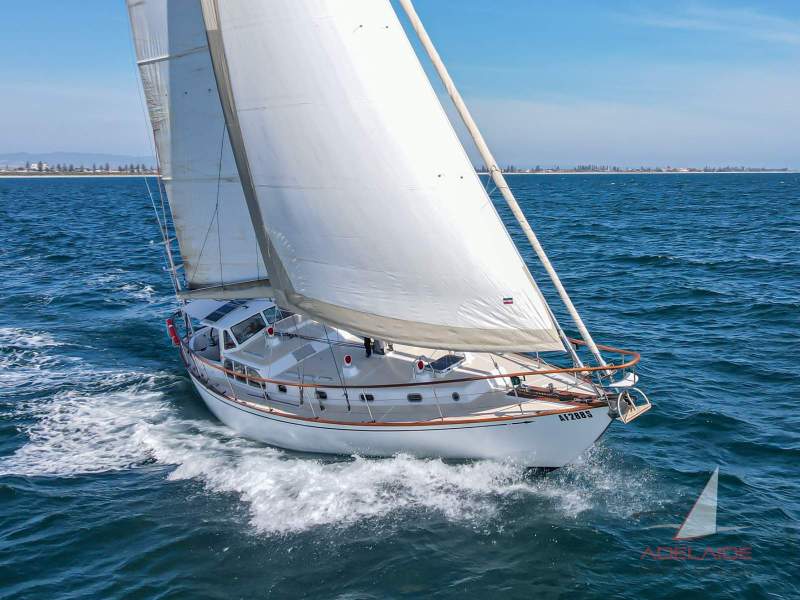 Custom Rob Lane Blue Water 47 Cruiser