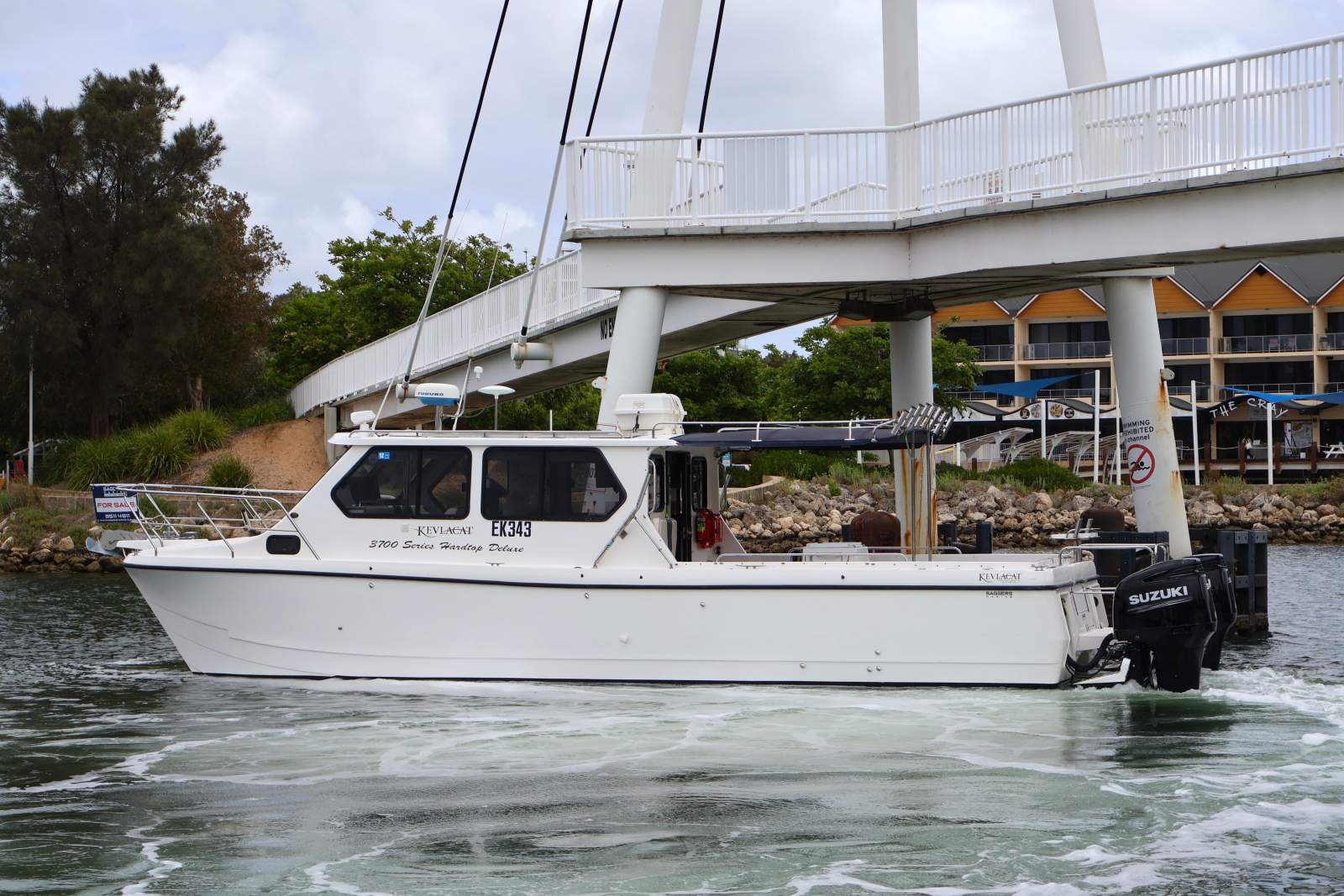 Kevlacat 3700 Hardtop Deluxe - Built for Adventure & comfort!