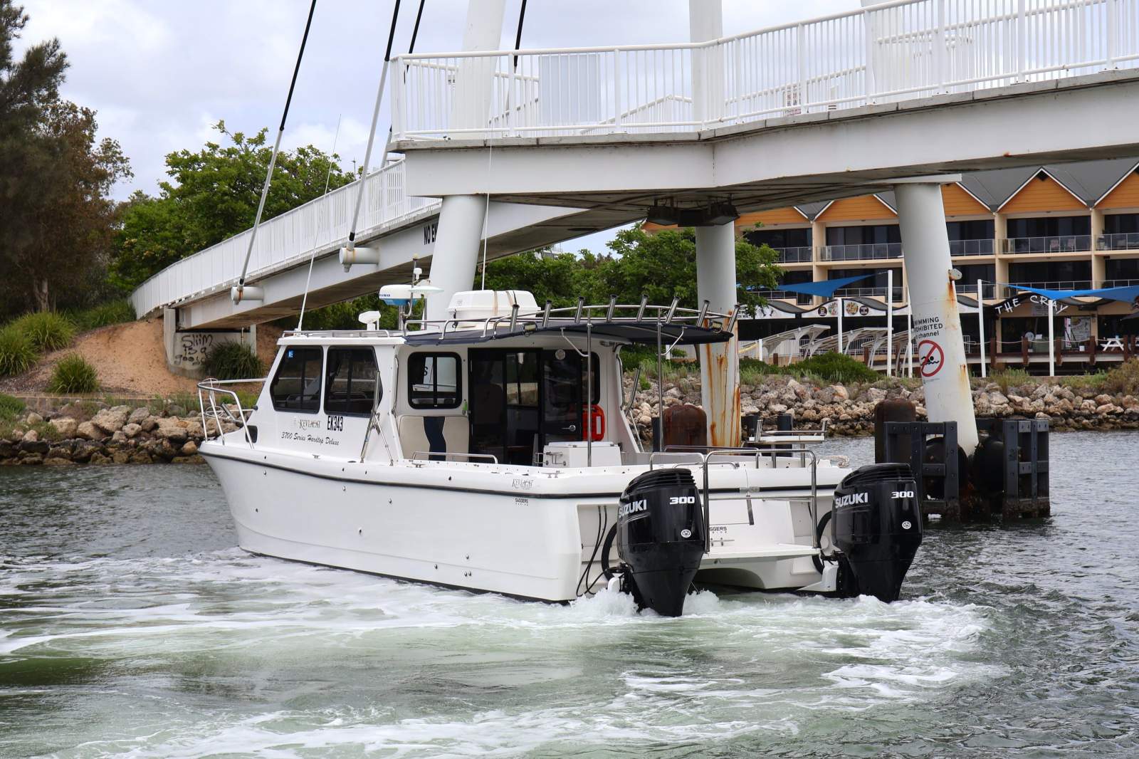 Kevlacat 3700 Hardtop Deluxe - Built for Adventure & comfort!