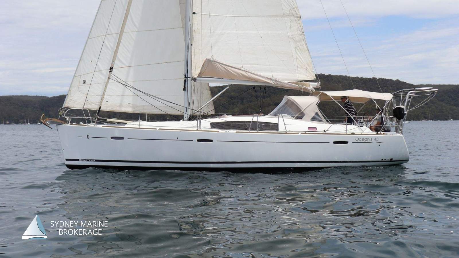 Beneteau Oceanis 43:Sydney Marine Brokerage Beneteau Oceanis 43 For Sale 2