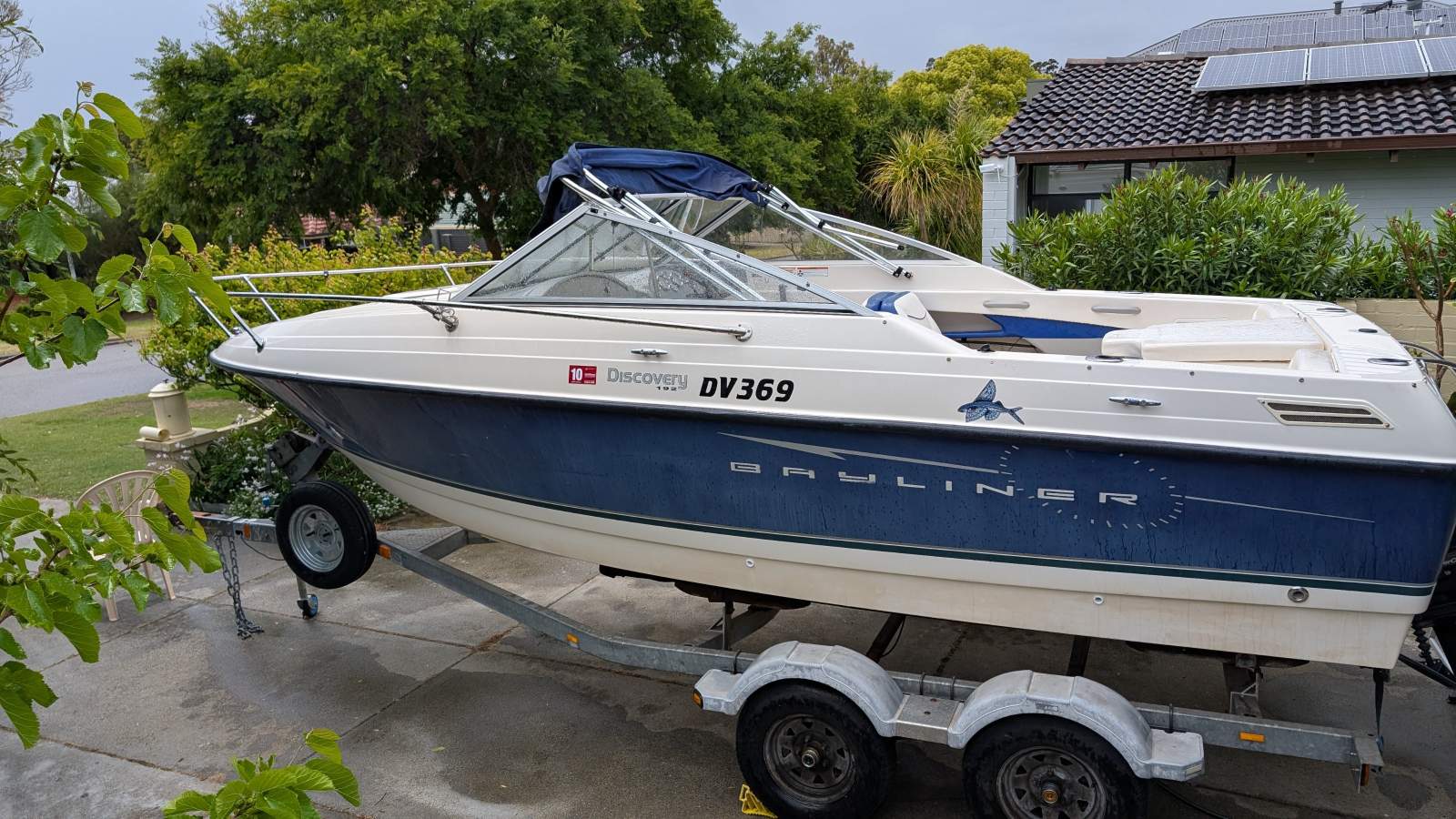 Bayliner 192 Discovery Cuddy Cabin