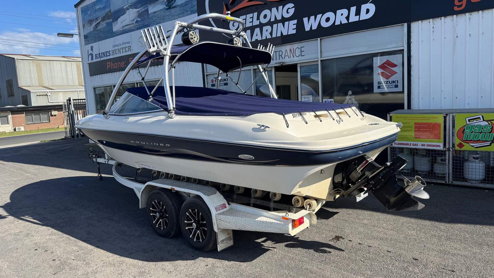 Bayliner 215 Capri