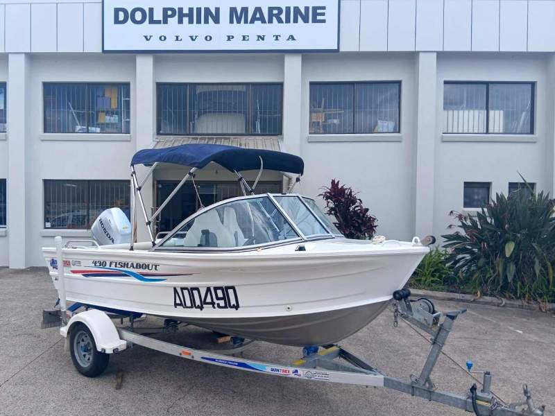 Quintrex 430 Fishabout