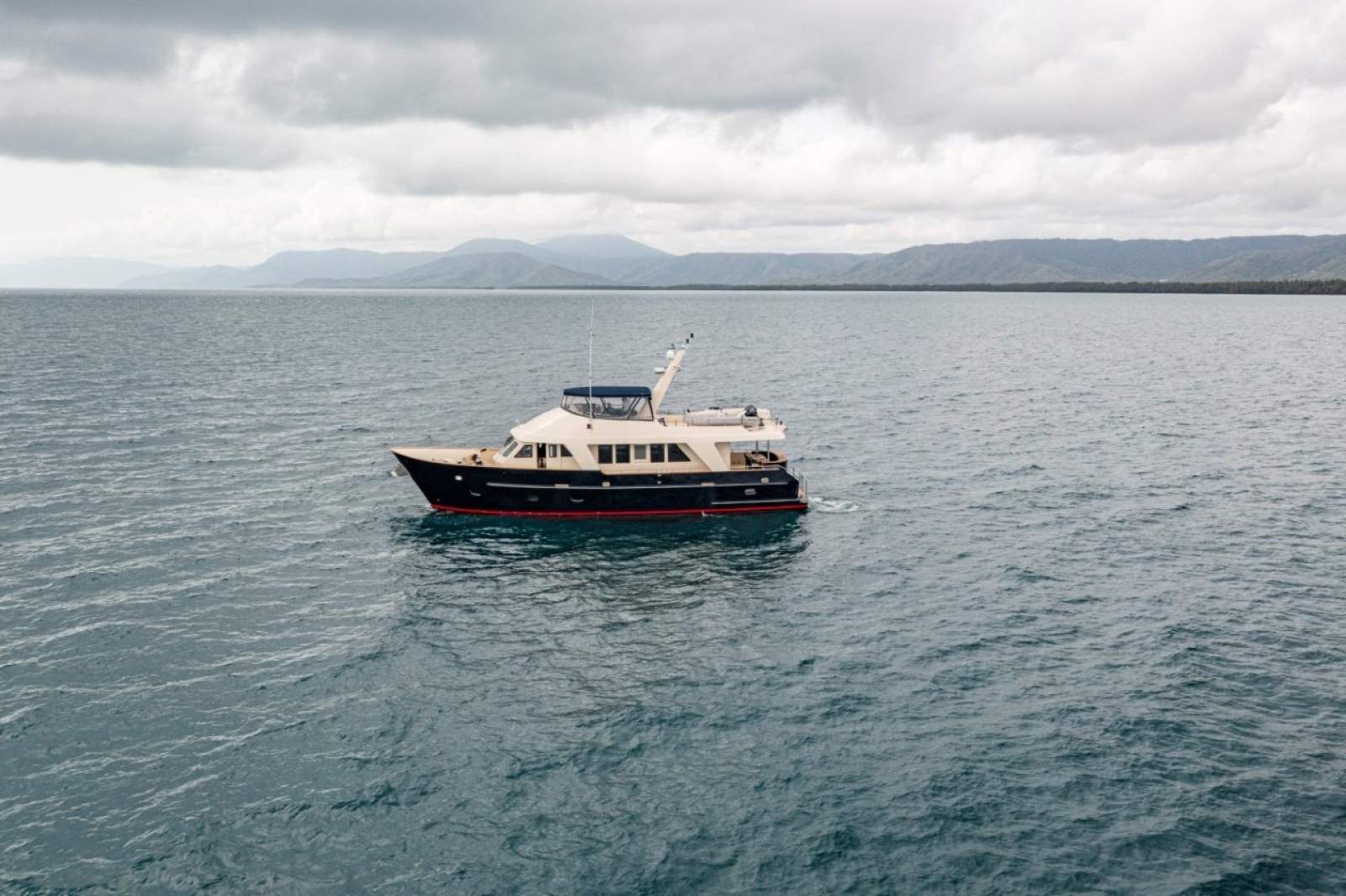Amanda 72 Motor Yacht Long Range Explorer