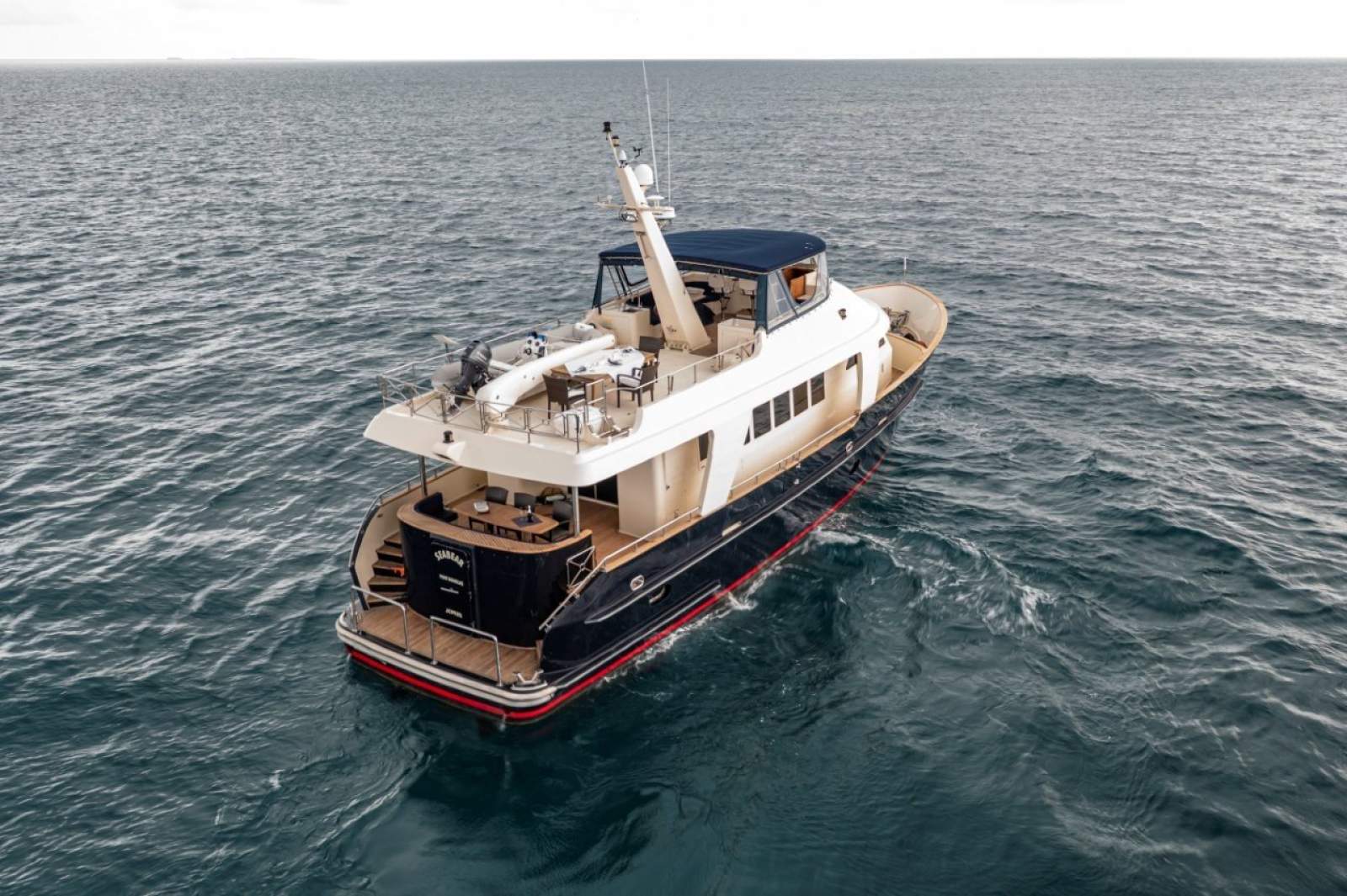 Amanda 72 Motor Yacht Long Range Explorer