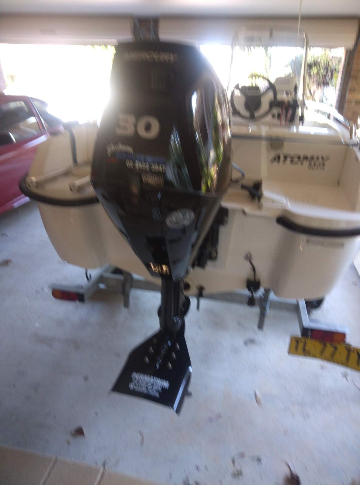 Atomix 420 Centre Side Console