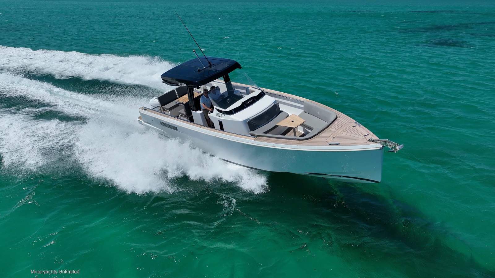 Fjord 38 xpress Super chic, superyacht dayboat