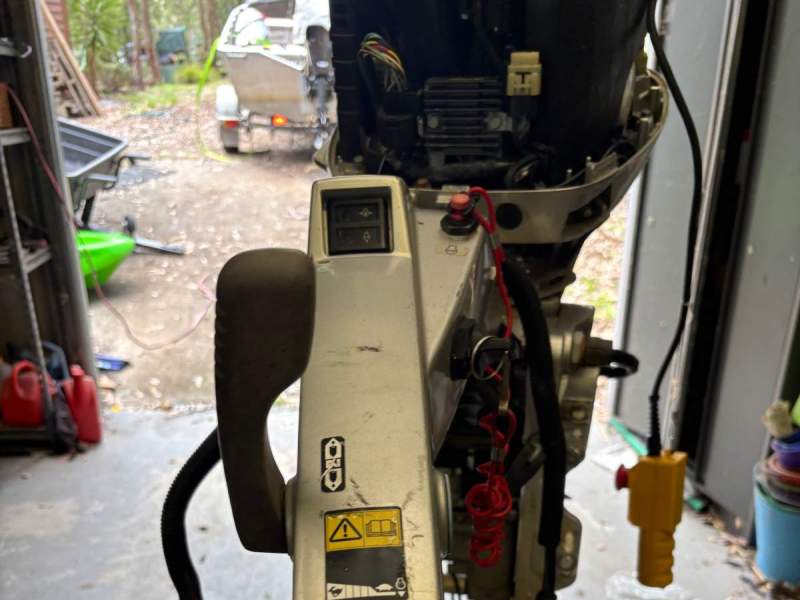 Honda 4-stroke long shaft electric trim / start