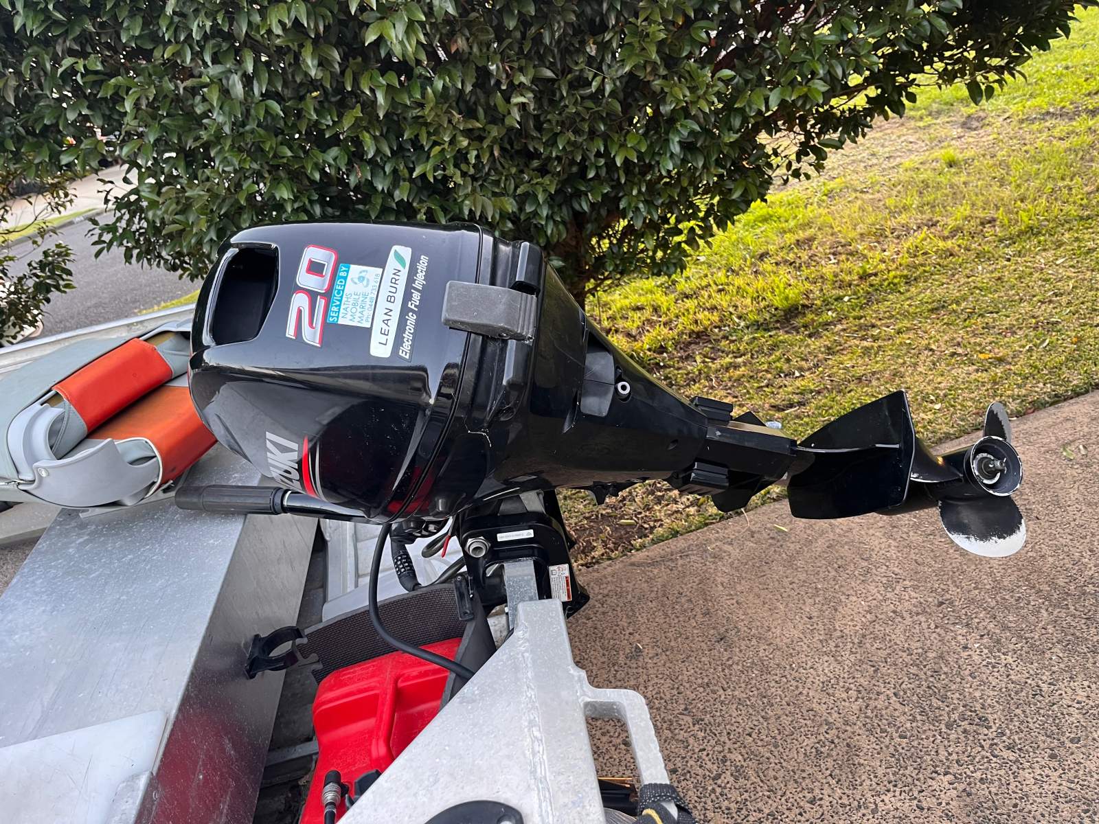 Clark 375 Magnum Aluminium Hull