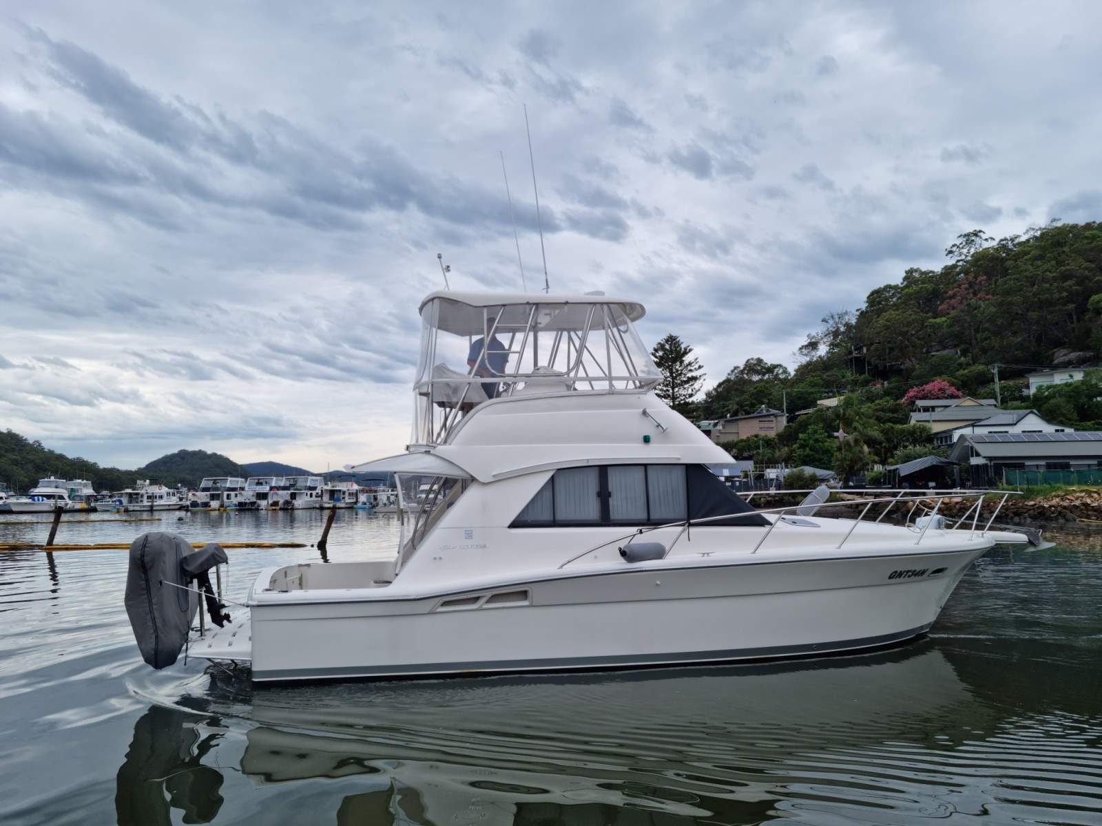 Riviera 34 Platinum Flybridge