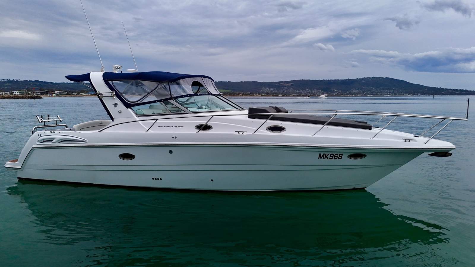 Mustang 3800 Sportscruiser