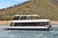 KAPALUA Houseboat Holiday Home on Lake Eildon:Kapalua on Lake Eildon
