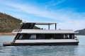KAPALUA Houseboat Holiday Home on Lake Eildon:Kapalua on Lake Eildon
