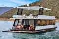 KAPALUA Houseboat Holiday Home on Lake Eildon:Kapalua on Lake Eildon